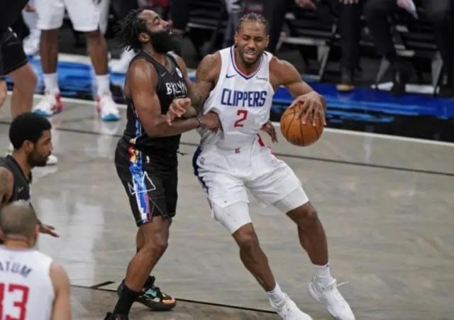 开云平台-限制莱昂纳德效果极佳 杜兰特:哈登的防守被低估